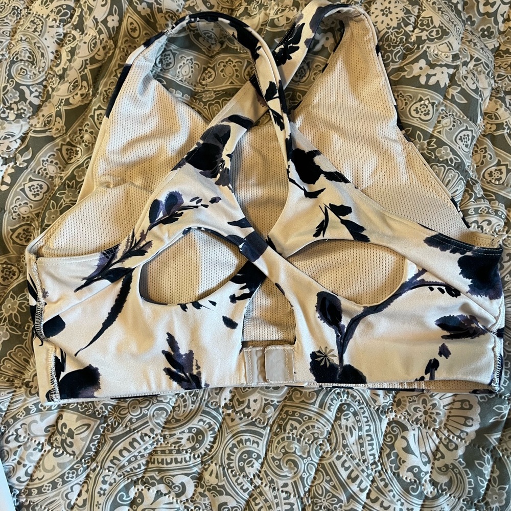 Athleta set - Picture 3 of 5